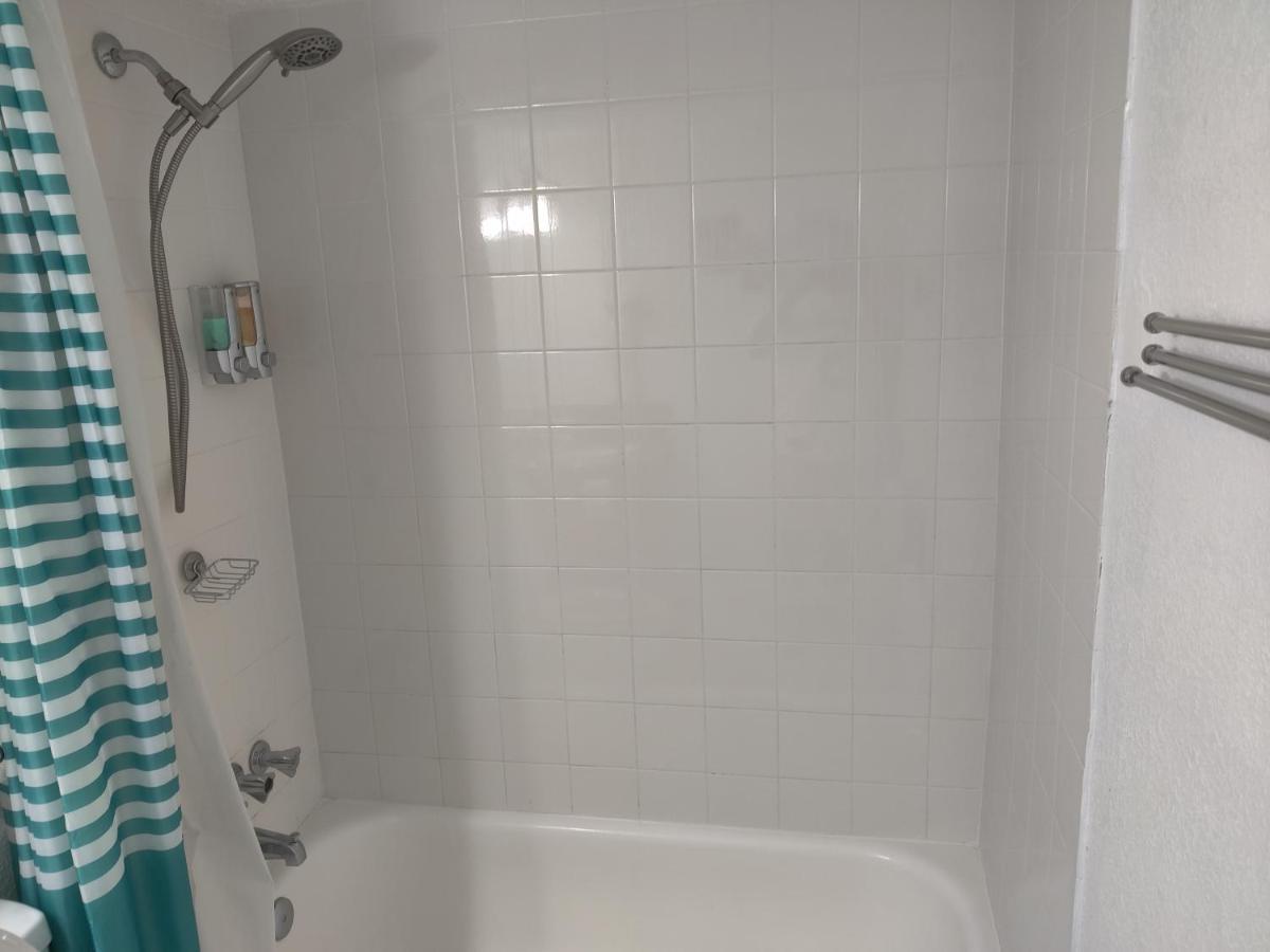 Centauri Vacation Rentals Beautiful 2-Bedroom Condo, Near All Orlando Attractions, Free Parking & Wi-Fi, King Bed, #1 エクステリア 写真