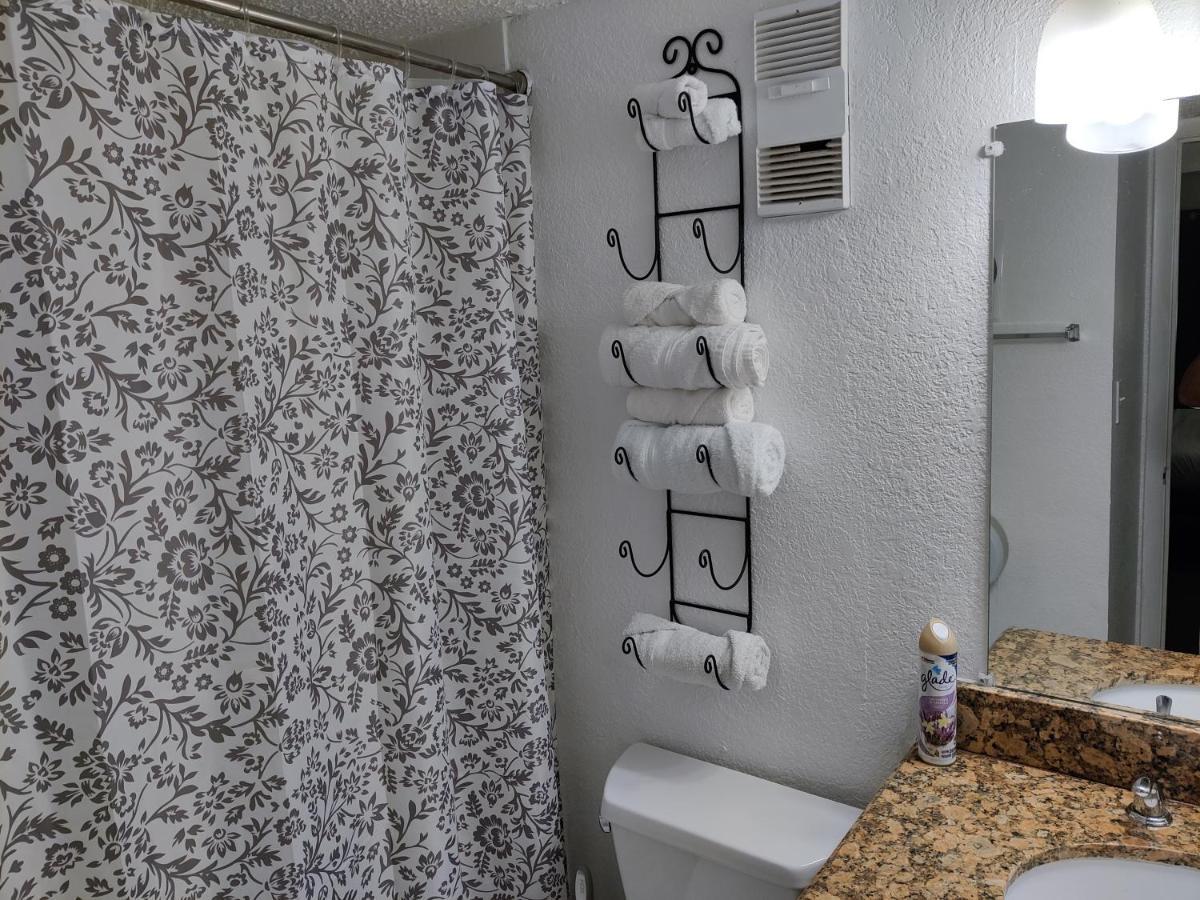 Centauri Vacation Rentals Beautiful 2-Bedroom Condo, Near All Orlando Attractions, Free Parking & Wi-Fi, King Bed, #1 エクステリア 写真