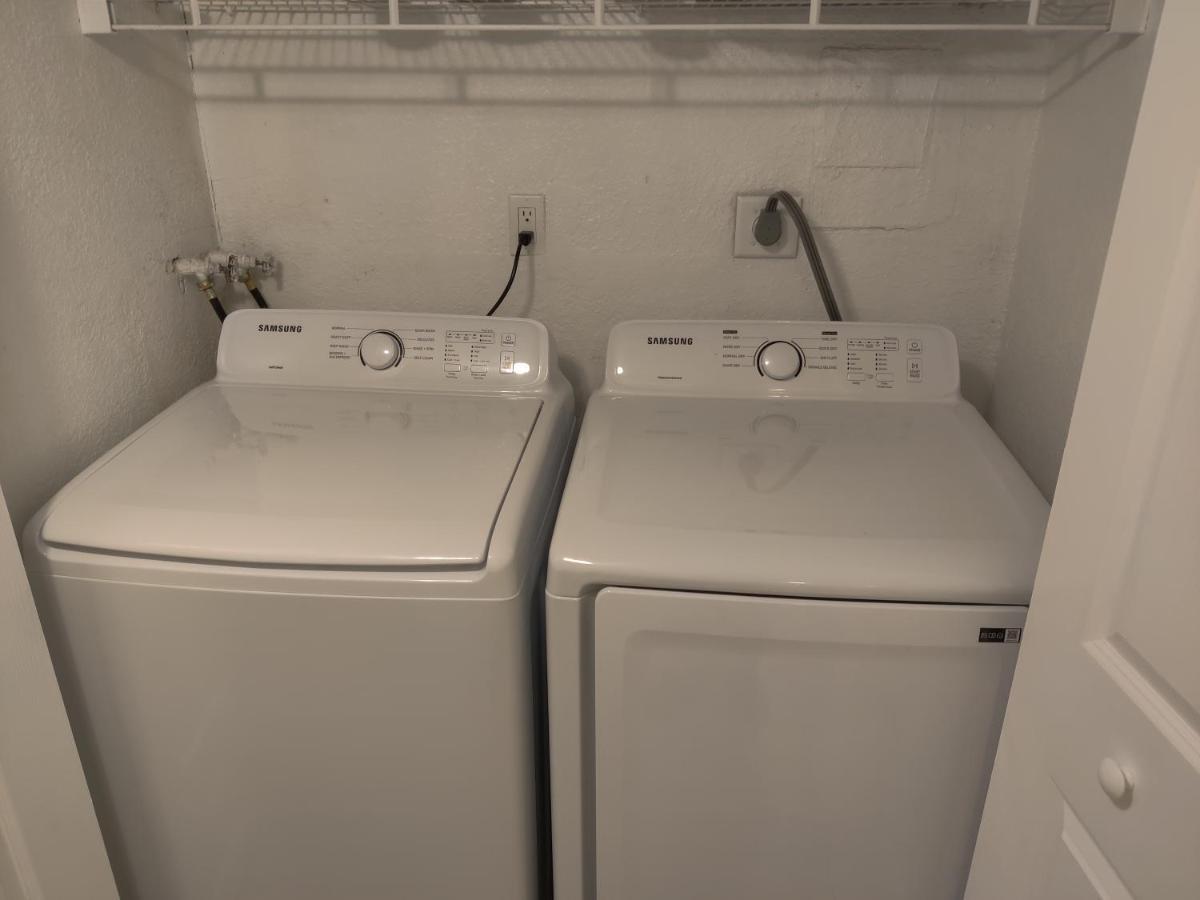 Centauri Vacation Rentals Beautiful 2-Bedroom Condo, Near All Orlando Attractions, Free Parking & Wi-Fi, King Bed, #1 エクステリア 写真