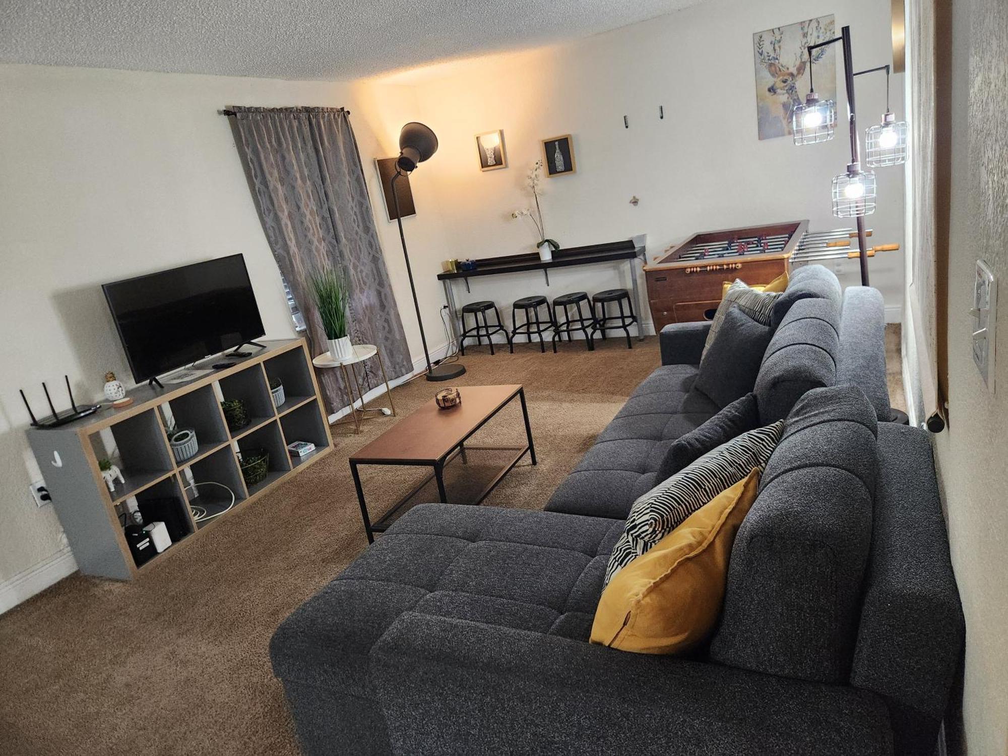Centauri Vacation Rentals Beautiful 2-Bedroom Condo, Near All Orlando Attractions, Free Parking & Wi-Fi, King Bed, #1 エクステリア 写真